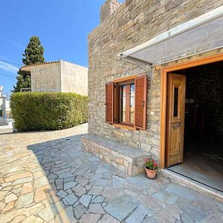 Echo Traditional House - Ηχώ Παραδοσιακό Σπίτι Embonas Exterior photo
